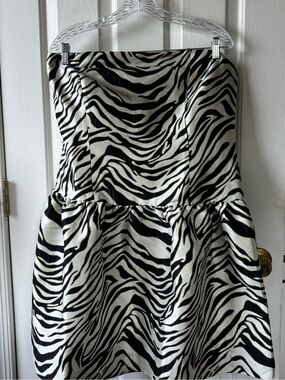 NWT Lilly Pulitzer Black and White Zebra Print Dress With Belt
